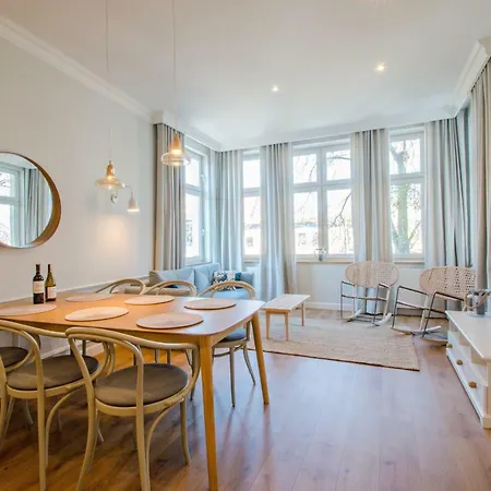 Grand - Lighthouse 200 Meters From The Sopot